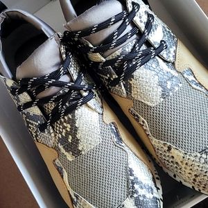 Steve Madden Sneakers